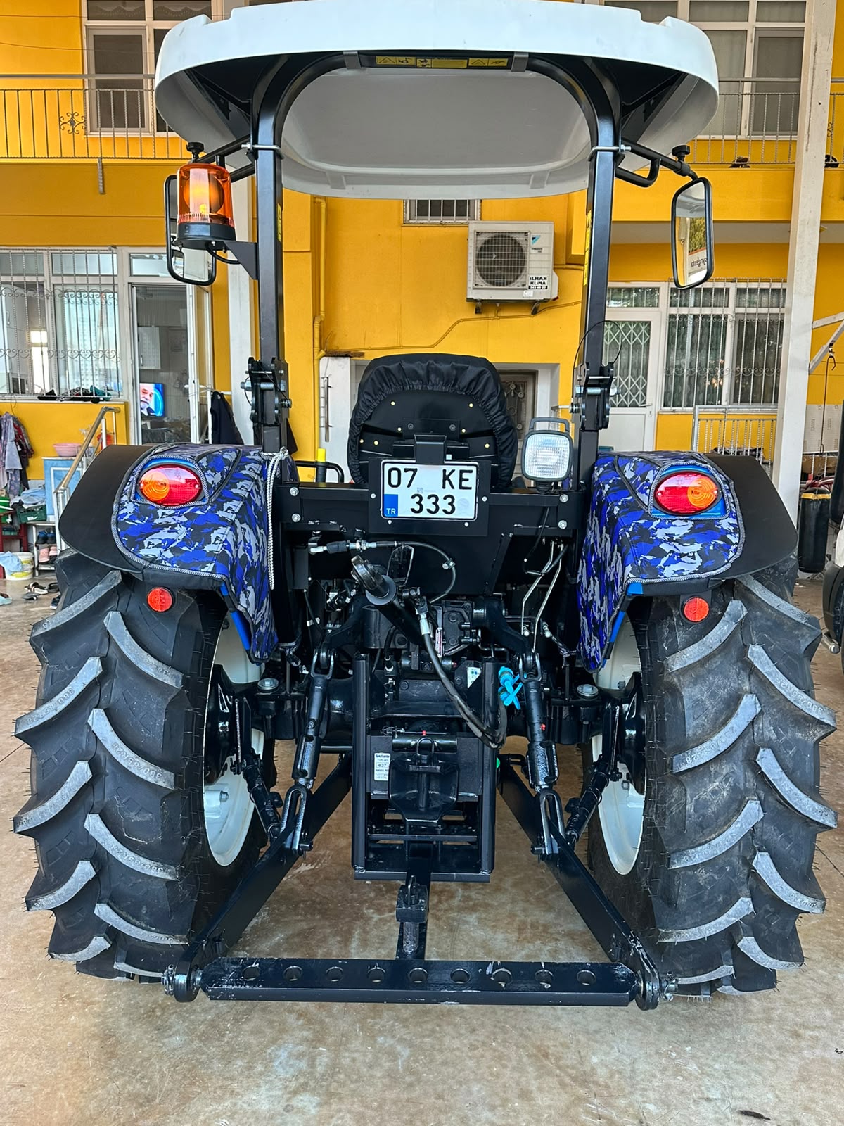 New Holland TT65 çamurluk brandası uygulaması